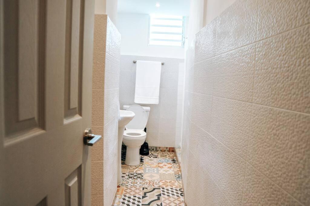 サンジョアンComfy & Bright Apt @ Calle Loiza - Walk To Beach / Calle Loiza Abajo -Nアパートメント エクステリア 写真